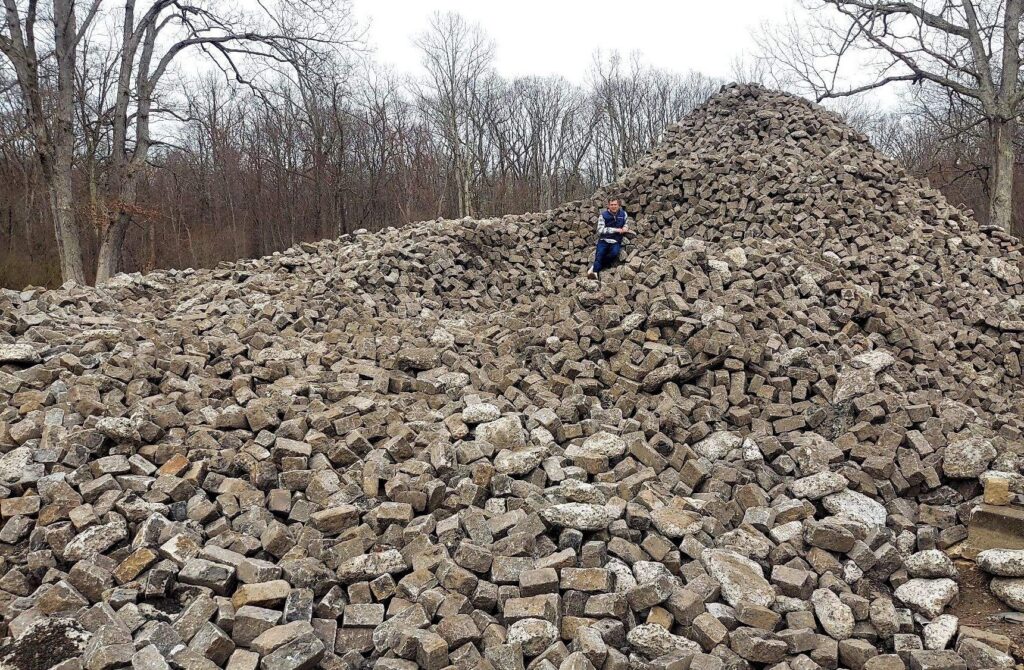 GRANITE GOLDRUSH: THE MOTHER LODE OF VINTAGE COBBLESTONE HAS ARRIVED