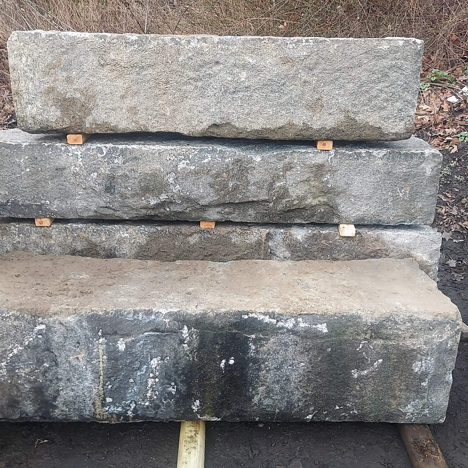 Reclaimed-granite-bench-block-yard-2