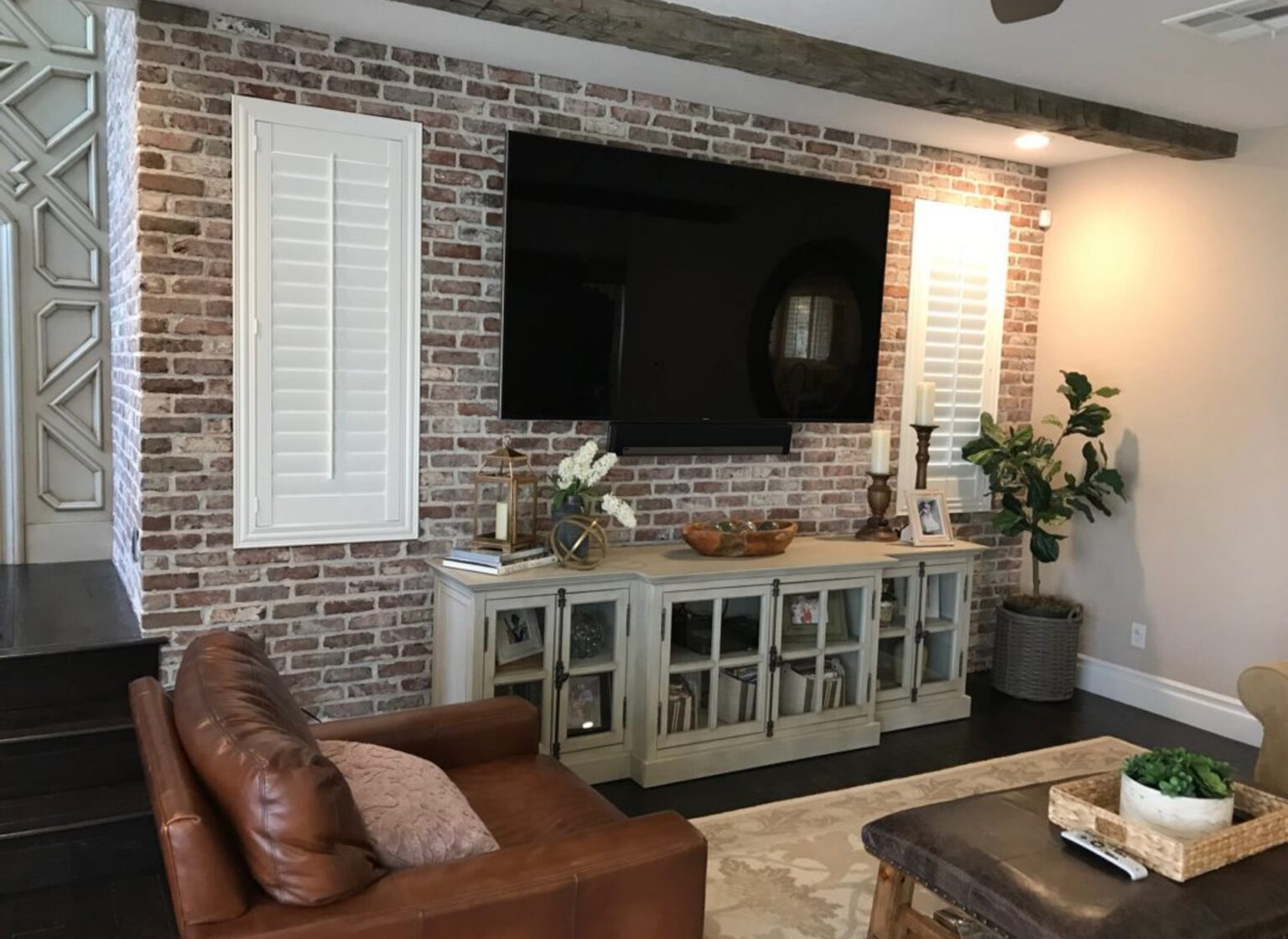 brick-accent-wall-white-wash-den