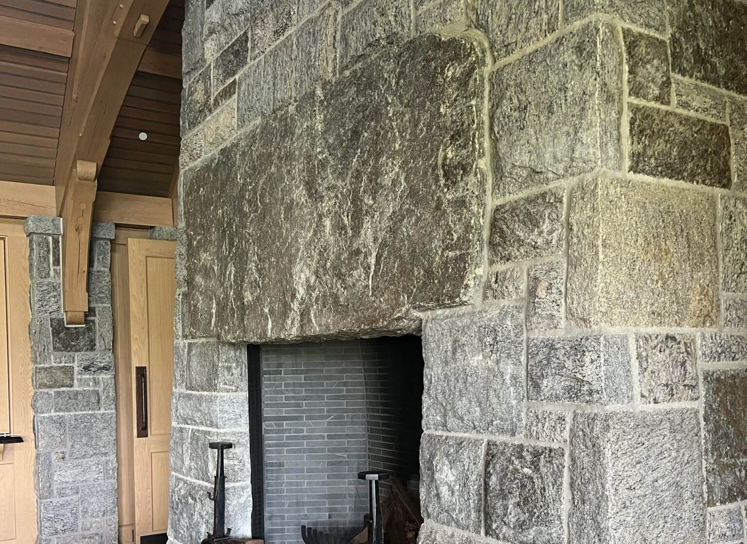 reclaimed-stone-header-granite-block