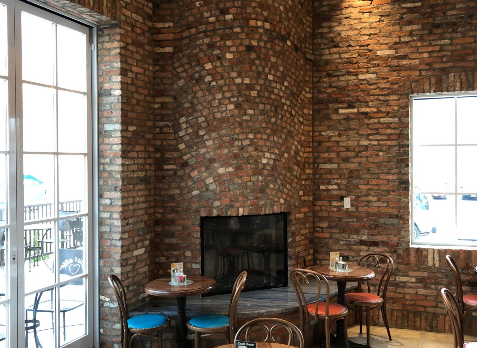 brick-veneer-fireplace-9