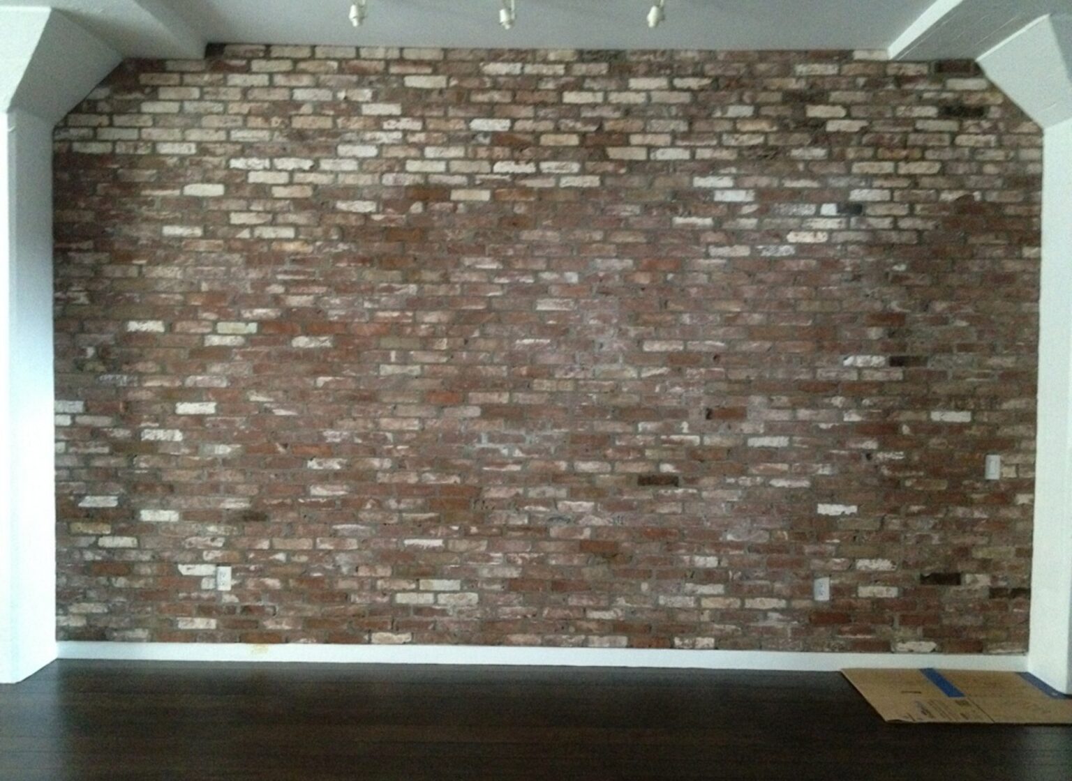 Accent_Wall_-_Dining_Room_no_furniture
