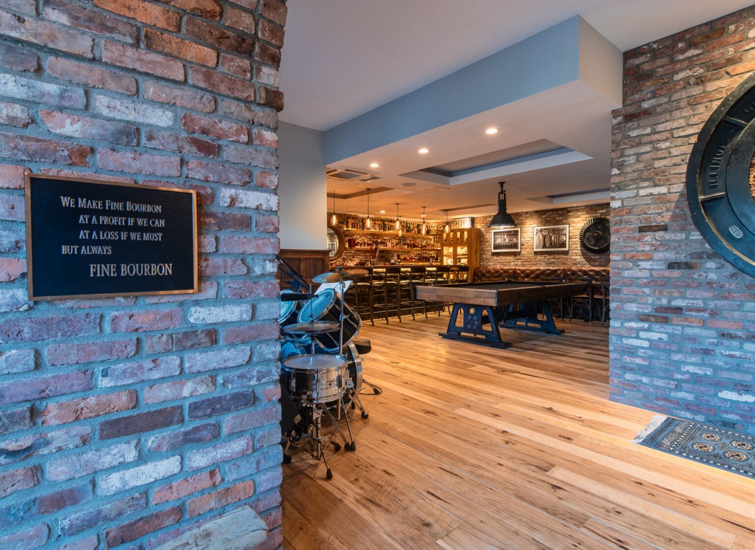 Reclaimed-Thin-Brick-Veneer-Bar-Mancave-4