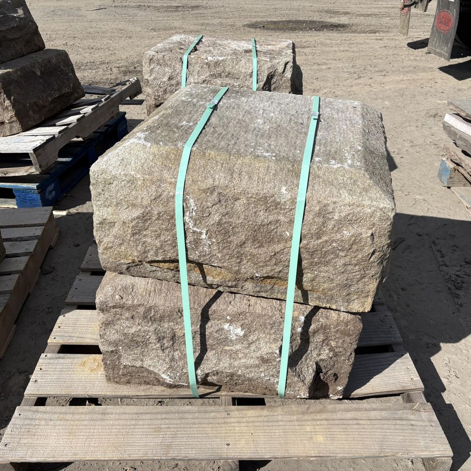 3plinth-stonington
