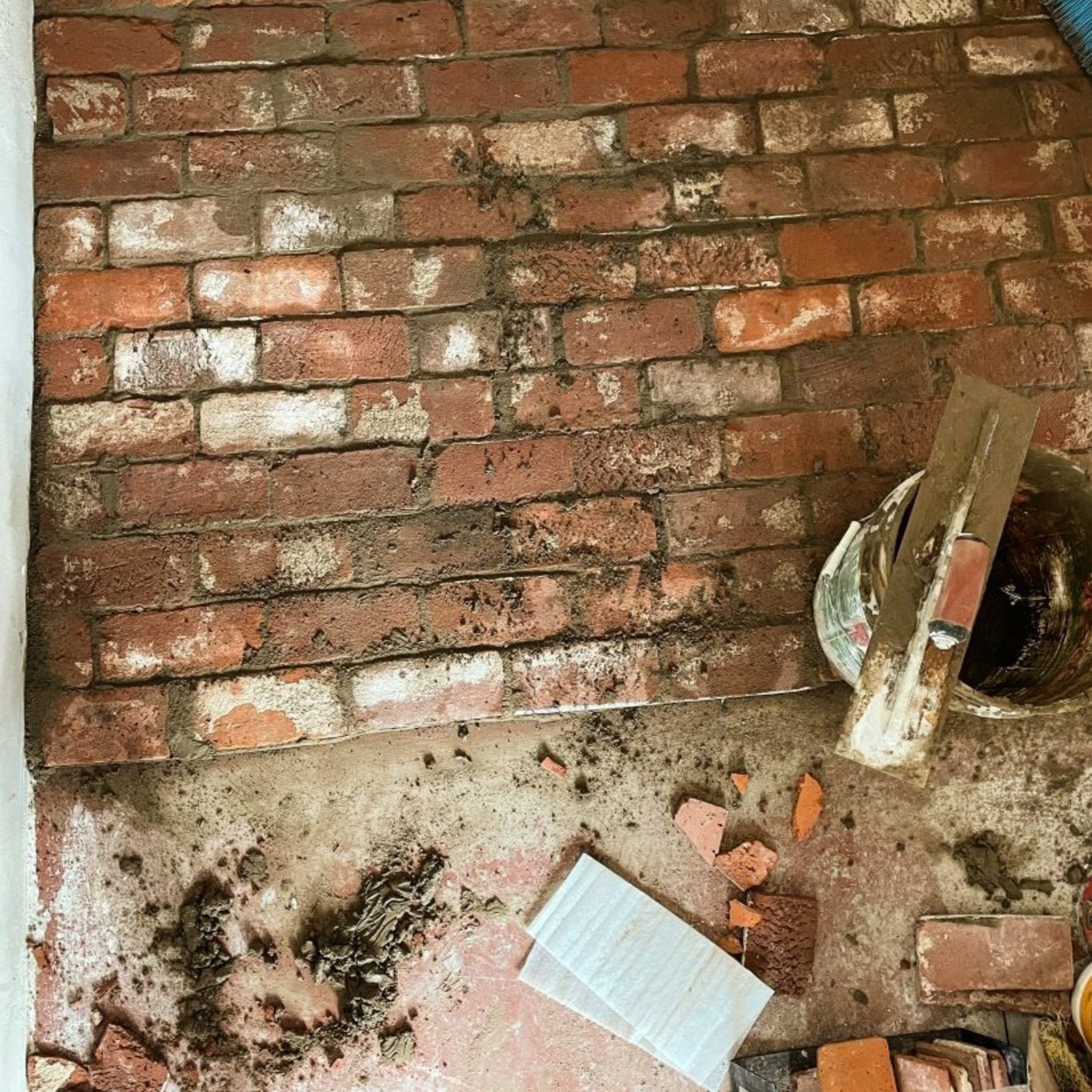 reclaimed-brick-floor-tile-installation